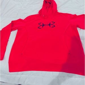 XL under armor hoodie excellent condition!